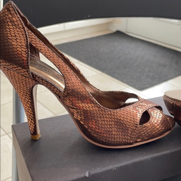 Varsavia Viamara - 4 inch Bronze Sandals - Picture 4 of 5